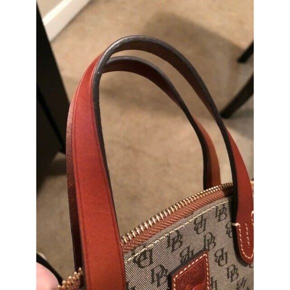 PREOWNED DOONEY & BOURKE VINTAGE GREEN DB CANVAS LEATHER TRIM CROSSBODY - Picture 7 of 10